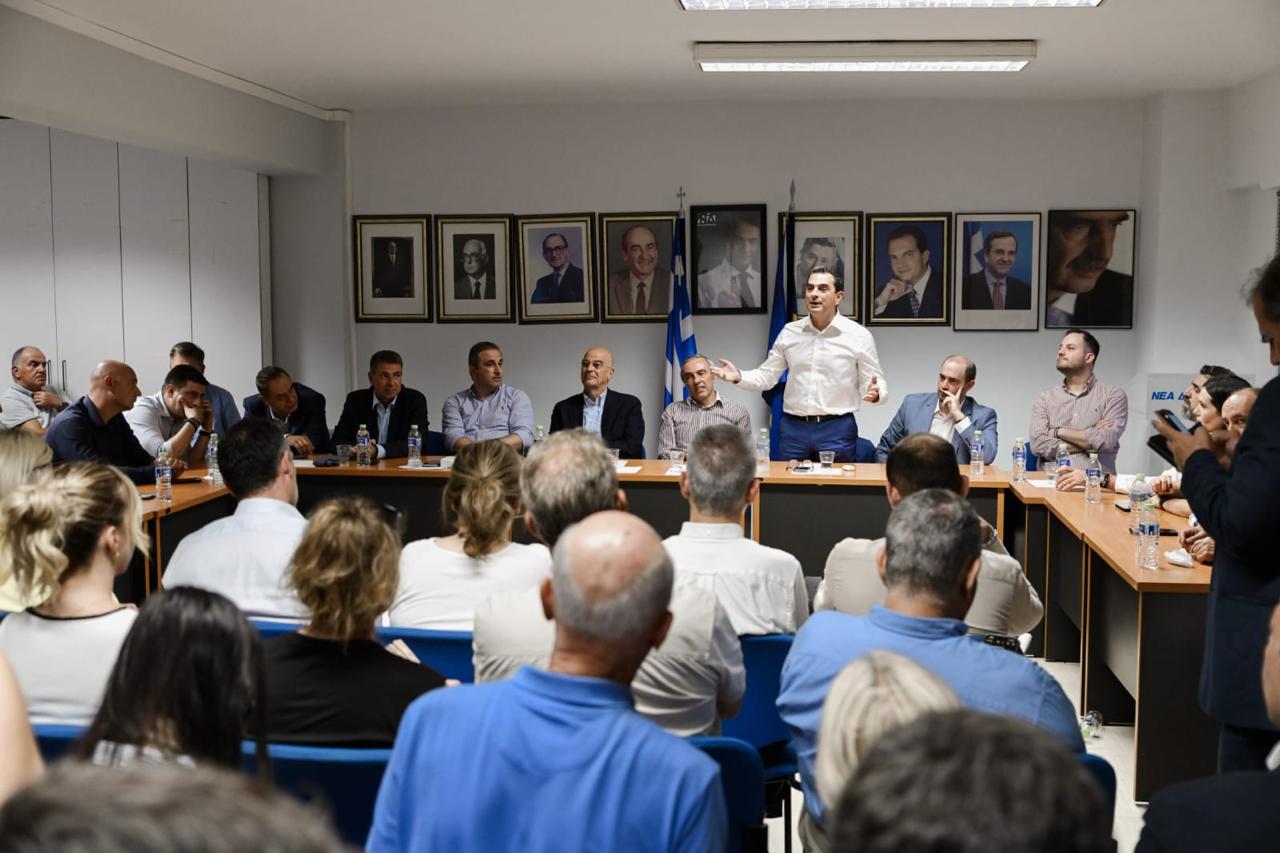 Τον Νίκο Δένδια υποδέχθηκε στην Θεσσαλονίκη ο Σκρέκας